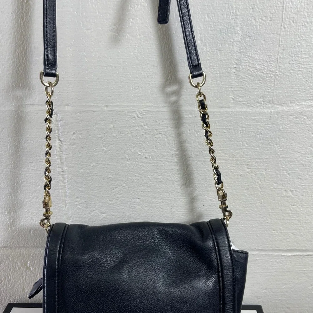Tory Burch Black Pebbled Leather Crossbody Bag Gold Chain Strap
